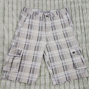 Men's Gray Plaid Cargo Shorts
